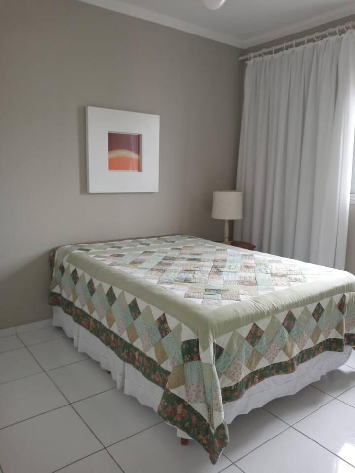 과루자 Apartamento completo na calçada da praia 아파트 외부 사진