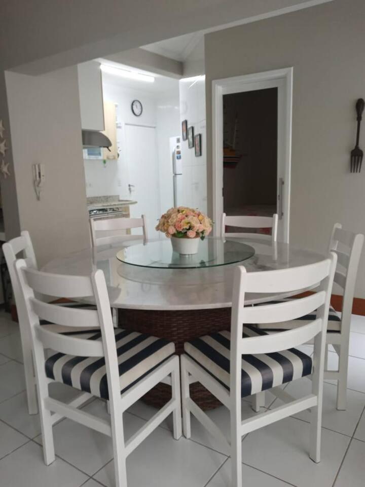 과루자 Apartamento completo na calçada da praia 아파트 외부 사진